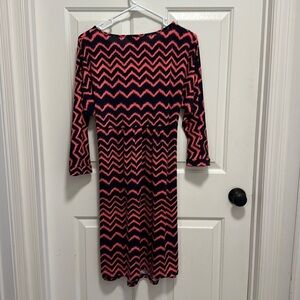 Chevron maternity dress size L
